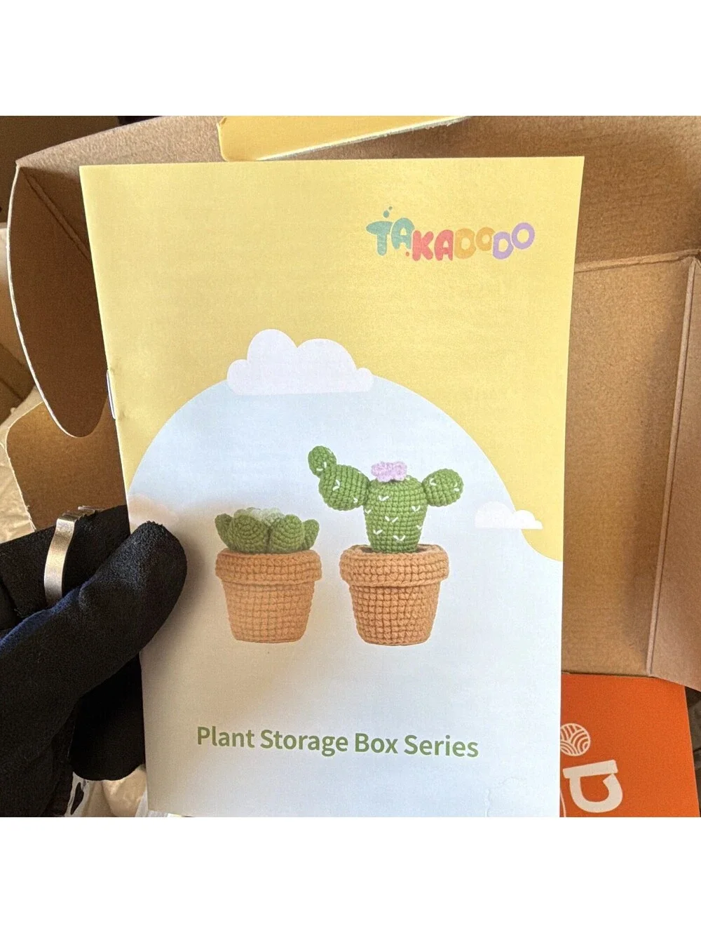 TAKADODO Plant Storage Box Series Crochet Kit Set w/ Yarn, Hooks & Accessories